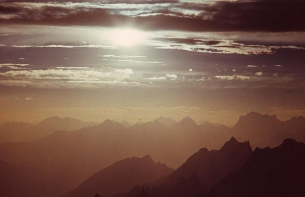 Certyfikat zdobycia Mt. Everestu nową drogą wiosną 1980
